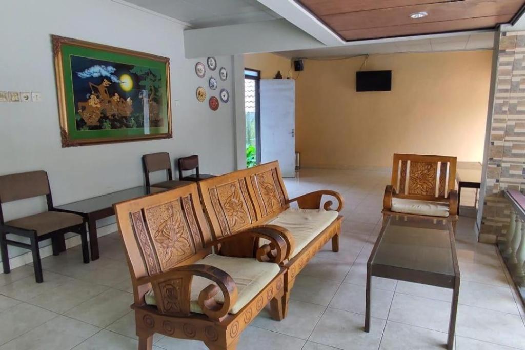 Komajaya Komaratih Hotel Tawangmangu Esterno foto